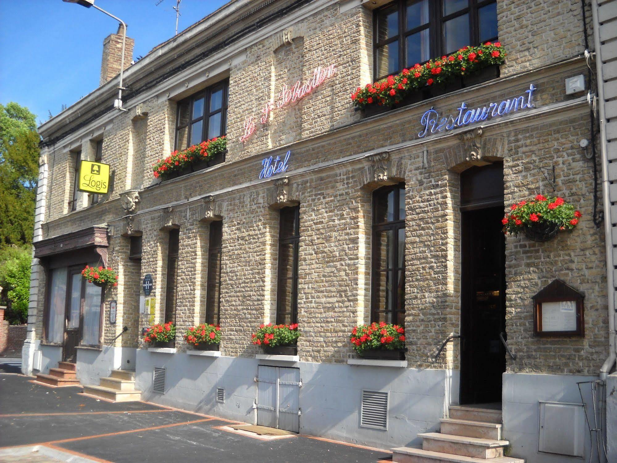 Hotel Le Saint Sébastien à Blendecques Extérieur photo