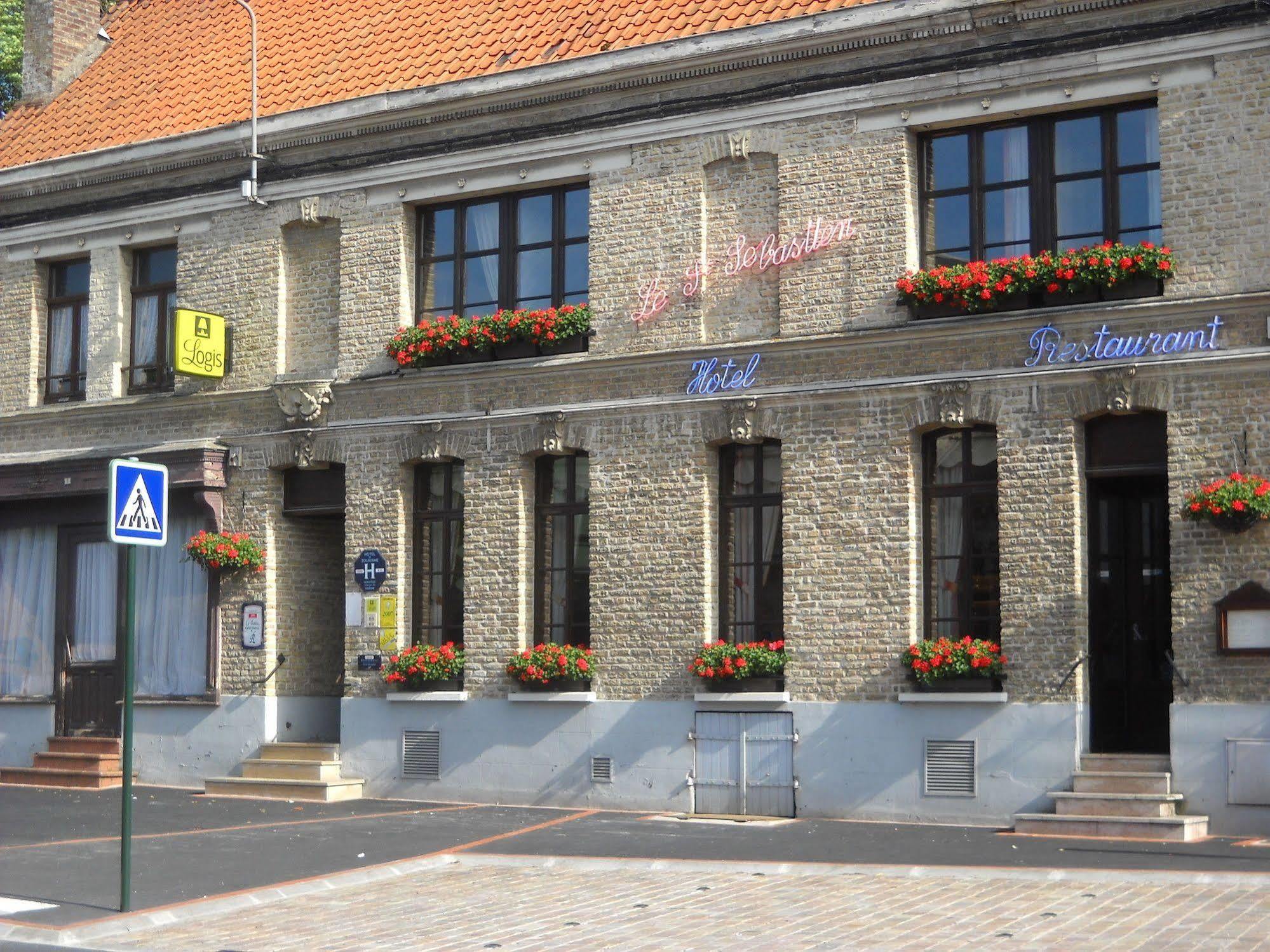 Hotel Le Saint Sébastien à Blendecques Extérieur photo