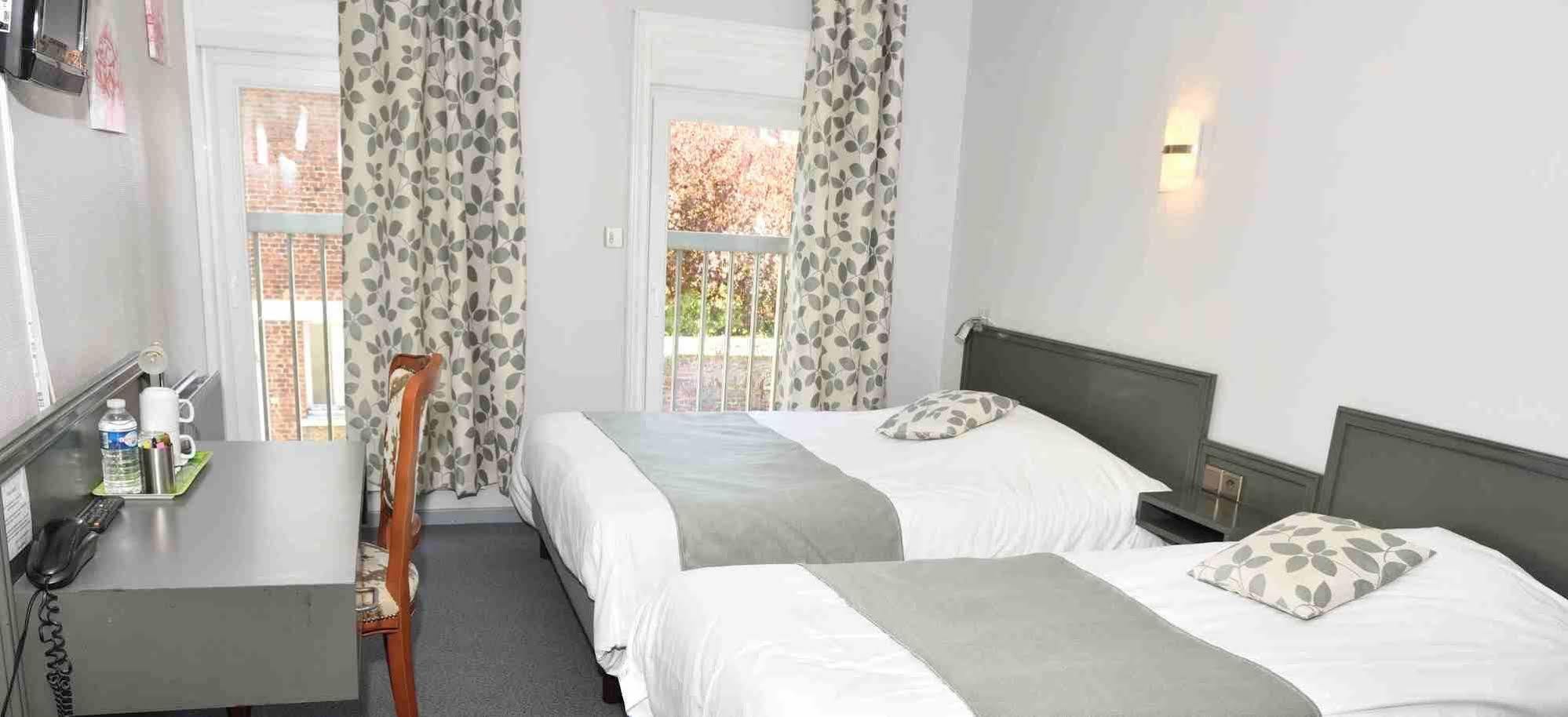 Hotel Le Saint Sébastien à Blendecques Extérieur photo